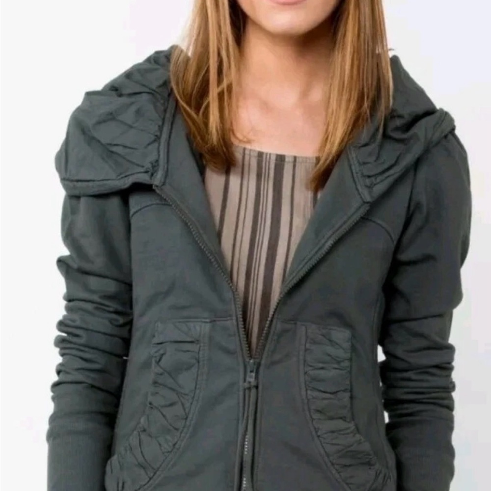 Prairie Underground plum short cloak hoodie sweatshirt XS/S